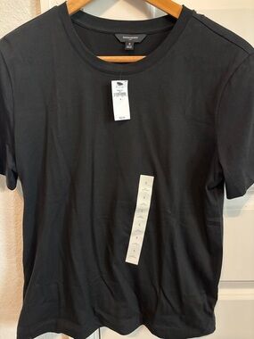 NWT Banana Republic Black crew short sleeved tee